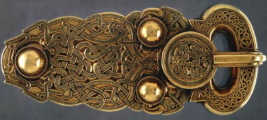 Золотая Пряжка из погребений в Саттон-Ху. Британский музей